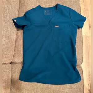 Figs set in Alps blue